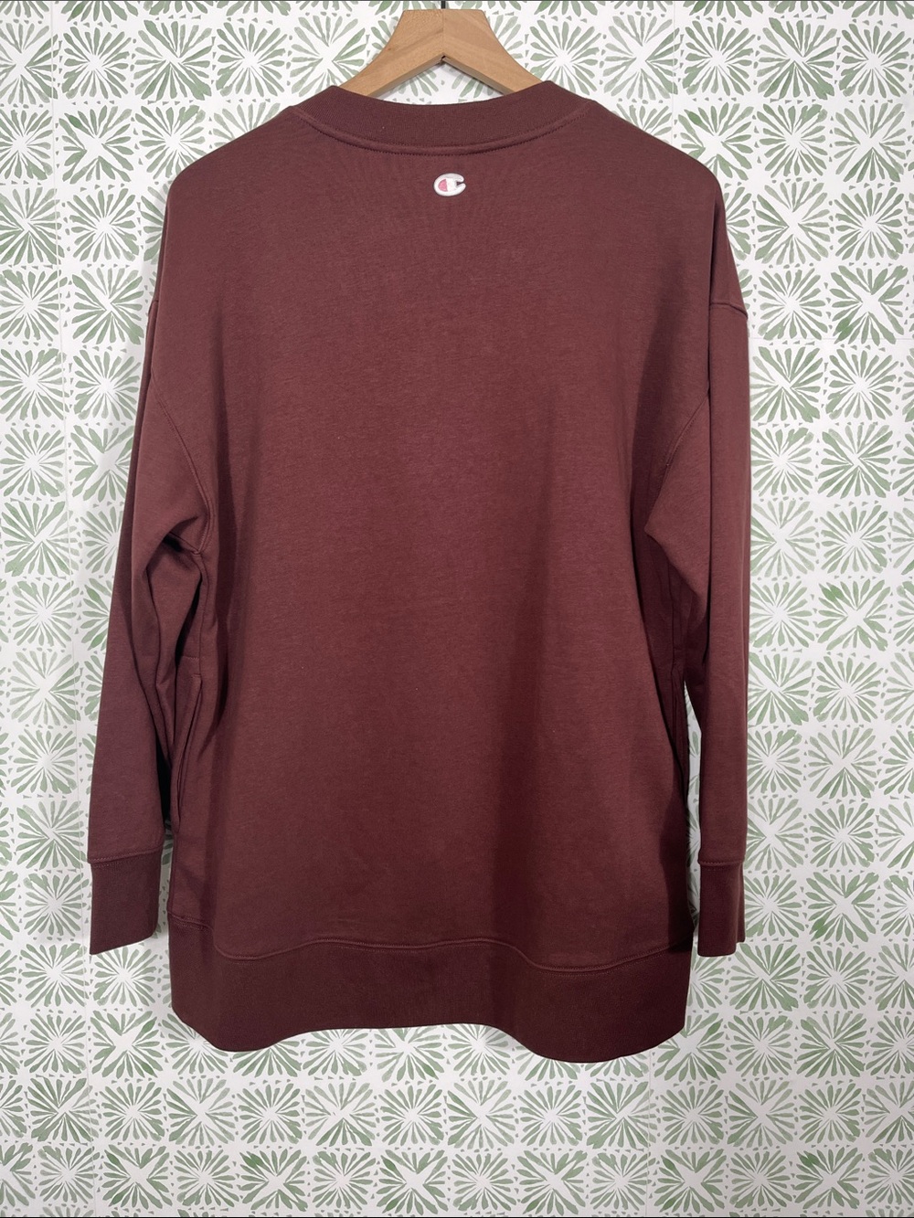 Champion Deep Maroon V-Neck Pullover - Picture 9 of 9